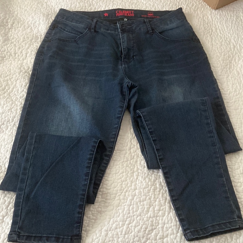 Size 9 CELEBRITY PINK JEANS